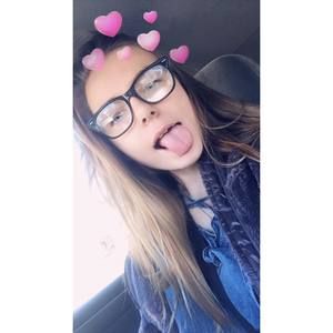 Meet your Posher, Macey